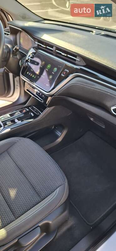 Хетчбек Chevrolet Bolt EV 2023 в Полтаві фото 12 Хетчбек Chevrolet Bolt EV 2023 в Полтаві