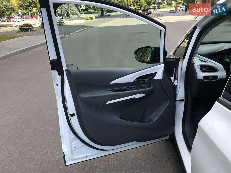 Хетчбек Chevrolet Bolt EV 2017 в Харкові