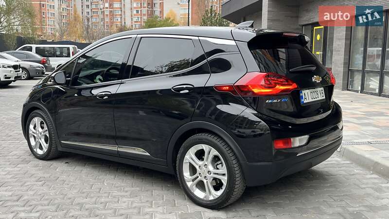 Хетчбек Chevrolet Bolt EV 2018 в Вишневому