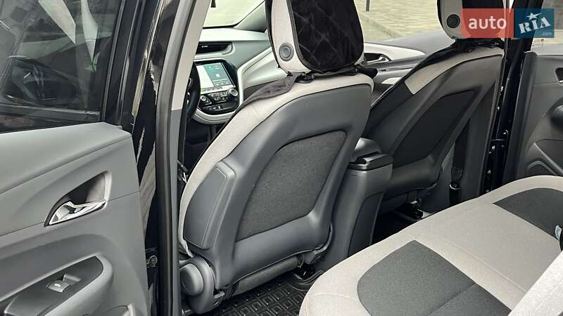 Хетчбек Chevrolet Bolt EV 2018 в Вишневому