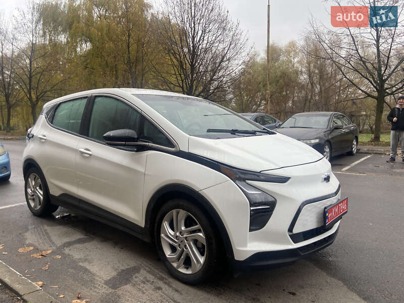 Хетчбек Chevrolet Bolt EV 2023 в Києві фото 8 Хетчбек Chevrolet Bolt EV 2023 в Києві