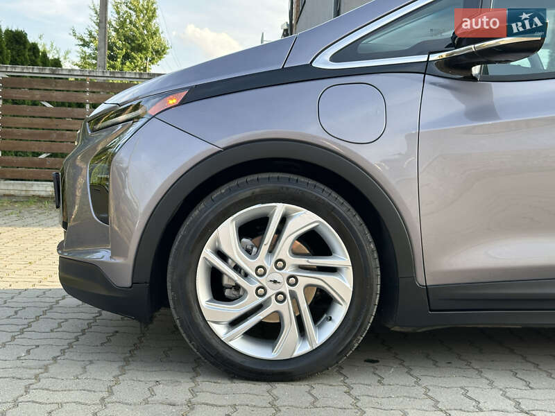 Хэтчбек Chevrolet Bolt EV 2023 в Стрые