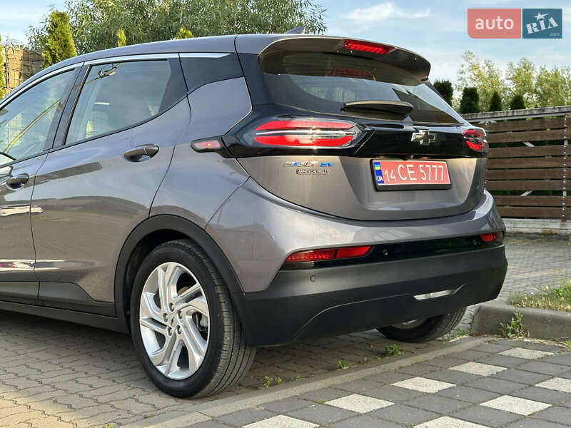 Хэтчбек Chevrolet Bolt EV 2023 в Стрые