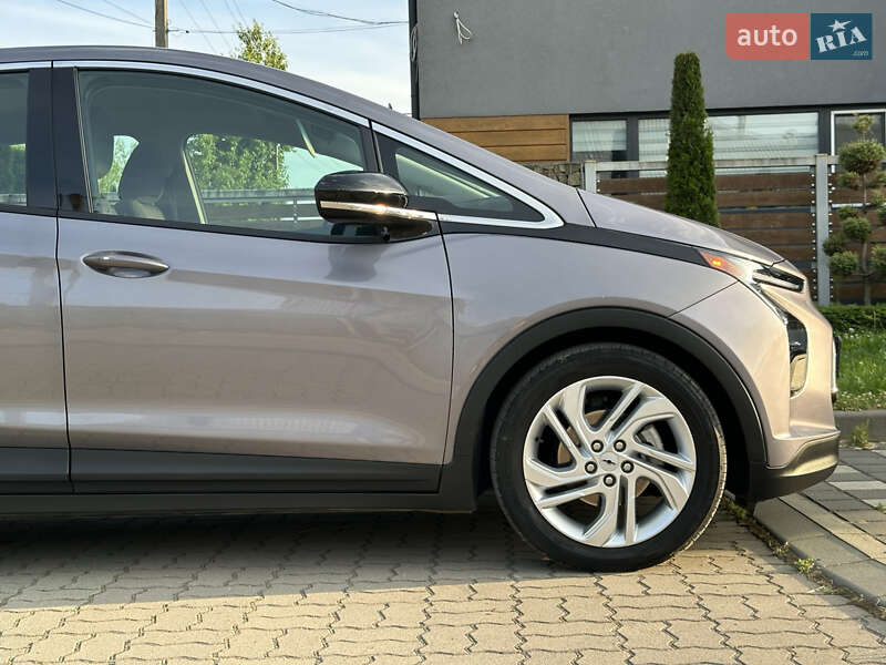 Хэтчбек Chevrolet Bolt EV 2023 в Стрые