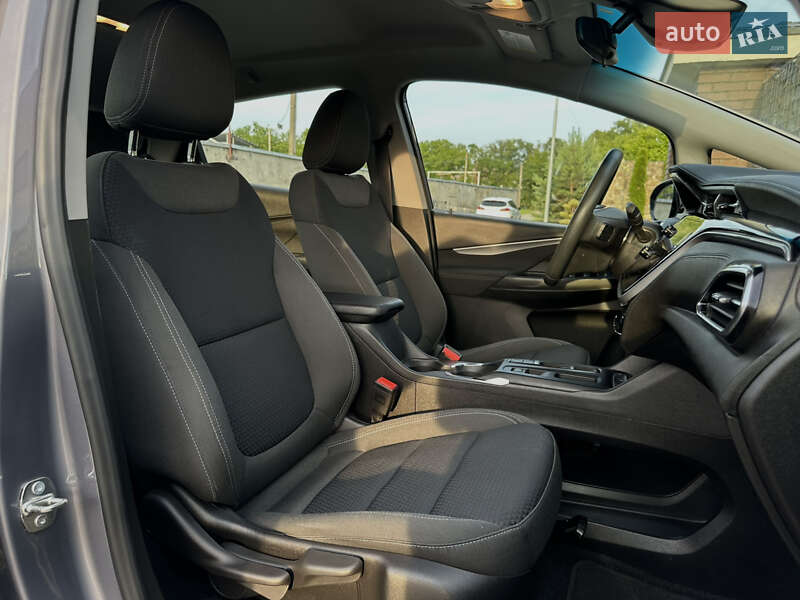 Хэтчбек Chevrolet Bolt EV 2023 в Стрые