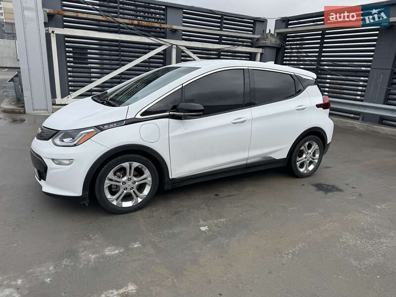 Хетчбек Chevrolet Bolt EV 2019 в Києві фото 3 Хетчбек Chevrolet Bolt EV 2019 в Києві