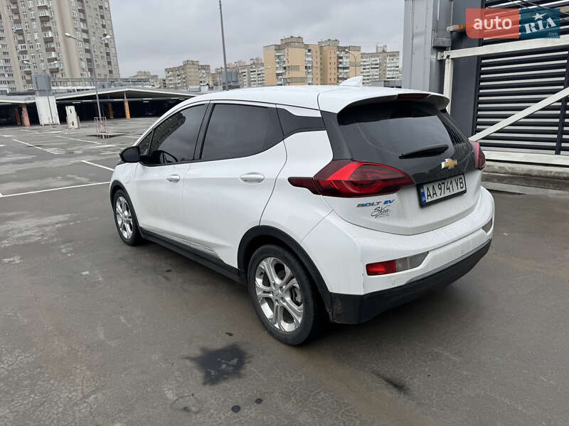 Хетчбек Chevrolet Bolt EV 2019 в Києві фото 8 Хетчбек Chevrolet Bolt EV 2019 в Києві