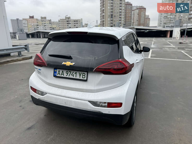 Хетчбек Chevrolet Bolt EV 2019 в Києві фото 13 Хетчбек Chevrolet Bolt EV 2019 в Києві