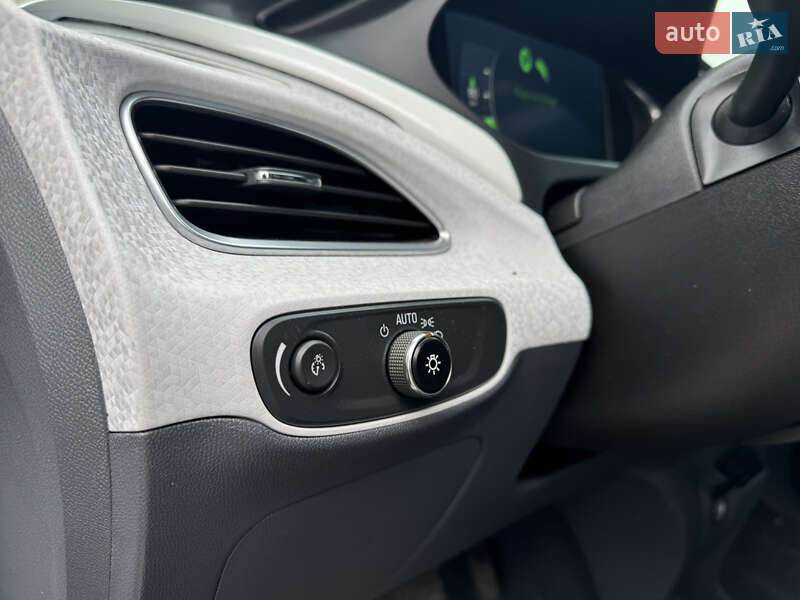 Хетчбек Chevrolet Bolt EV 2019 в Києві фото 29 Хетчбек Chevrolet Bolt EV 2019 в Києві