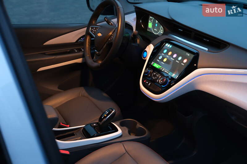 Хэтчбек Chevrolet Bolt EV 2017 в Луцке фото 14 Хэтчбек Chevrolet Bolt EV 2017 в Луцке
