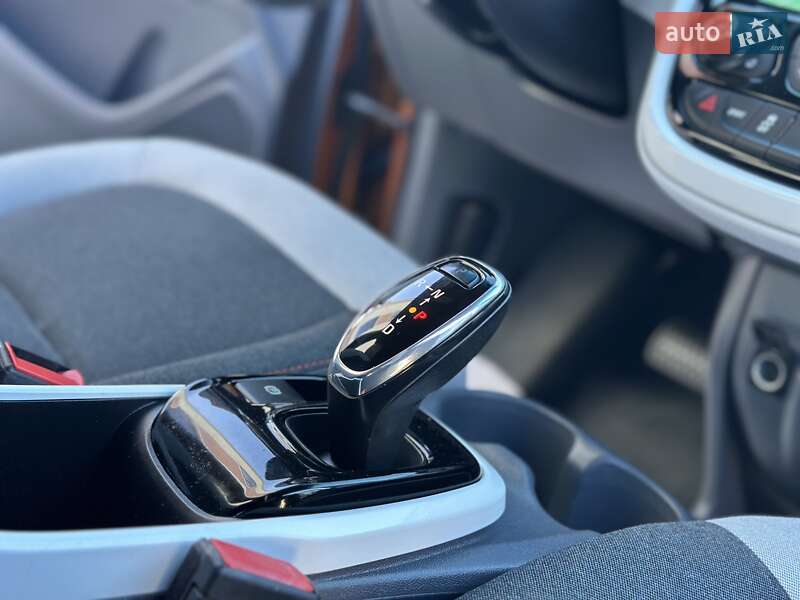 Хэтчбек Chevrolet Bolt EV 2017 в Трускавце