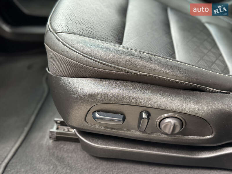 Хэтчбек Chevrolet Bolt EV 2023 в Тернополе фото 6 Хэтчбек Chevrolet Bolt EV 2023 в Тернополе