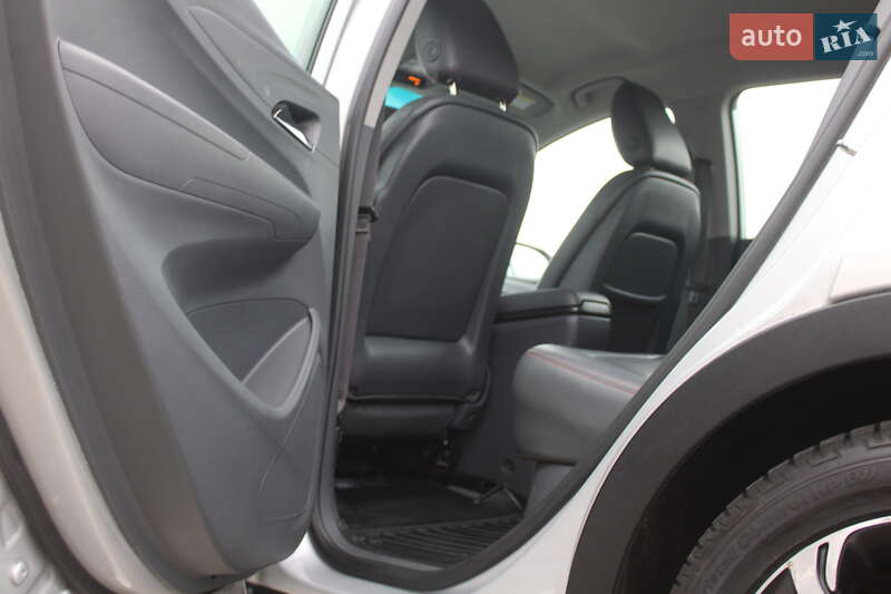 Хетчбек Chevrolet Bolt EV 2017 в Києві