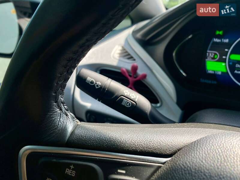 Хетчбек Chevrolet Bolt EV 2017 в Києві