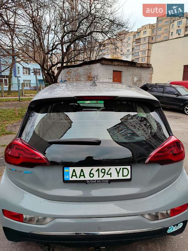 Хетчбек Chevrolet Bolt EV 2018 в Києві