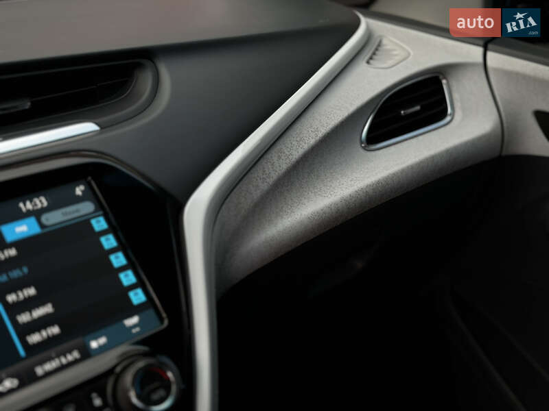 Хэтчбек Chevrolet Bolt EV 2017 в Виннице