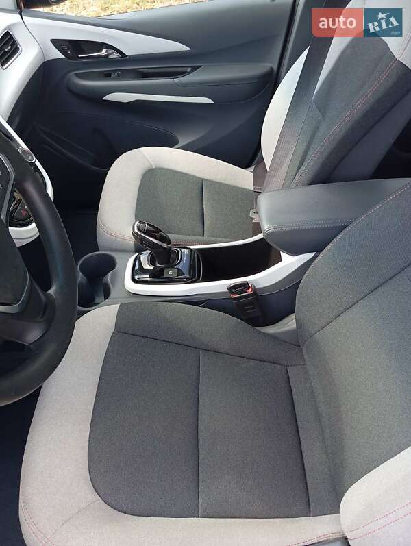Хетчбек Chevrolet Bolt EV 2017 в Запоріжжі