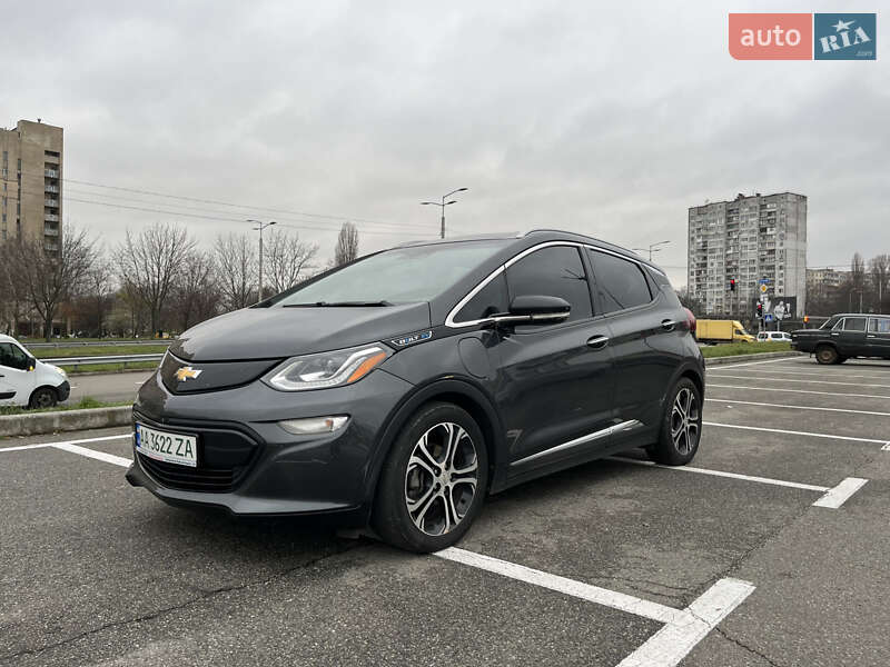 Хэтчбек Chevrolet Bolt EV 2016 в Киеве