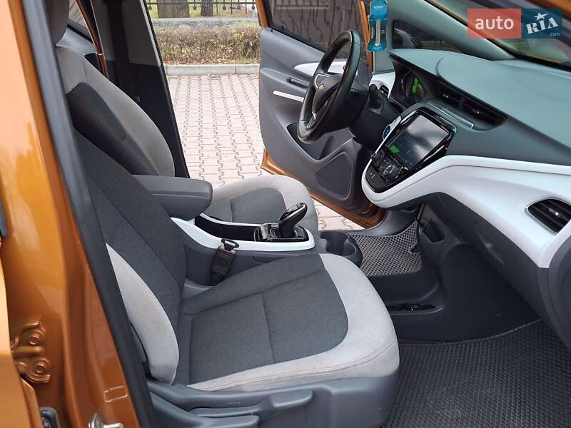 Хетчбек Chevrolet Bolt EV 2016 в Миргороді