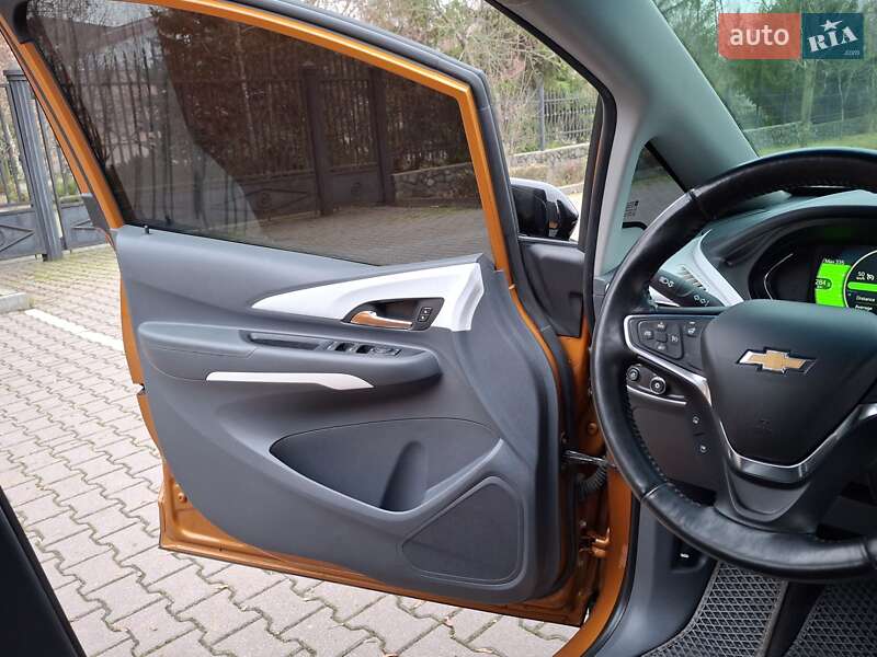 Хетчбек Chevrolet Bolt EV 2016 в Миргороді