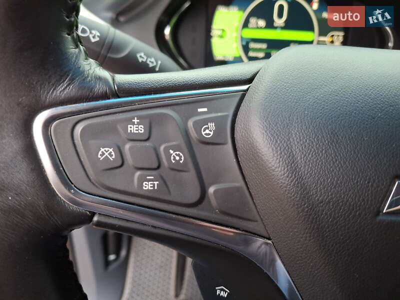 Хетчбек Chevrolet Bolt EV 2016 в Миргороді