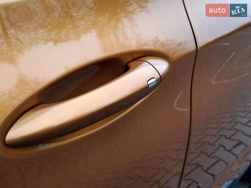 Хетчбек Chevrolet Bolt EV 2016 в Миргороді