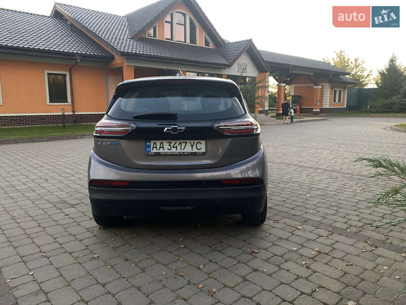 Хетчбек Chevrolet Bolt EV 2023 в Києві фото 6 Хетчбек Chevrolet Bolt EV 2023 в Києві