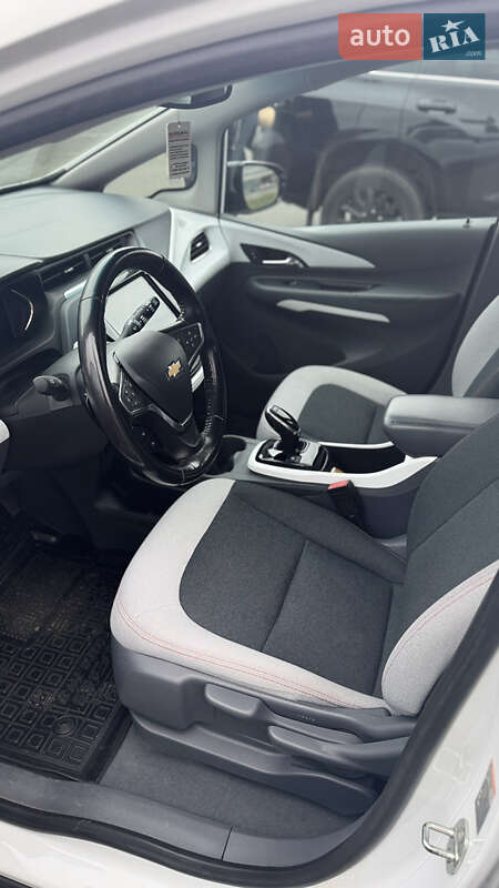 Хэтчбек Chevrolet Bolt EV 2018 в Киеве фото 15 Хэтчбек Chevrolet Bolt EV 2018 в Киеве