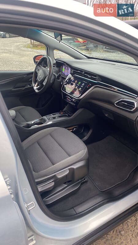 Хэтчбек Chevrolet Bolt EV 2023 в Львове