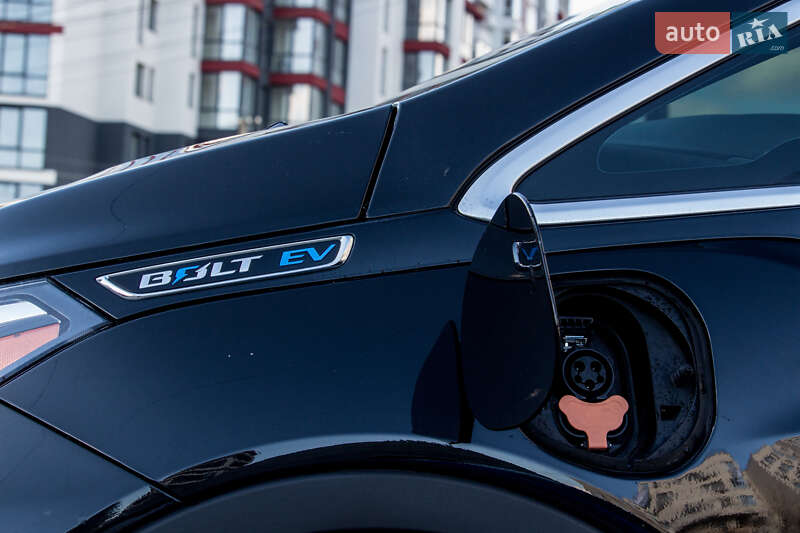 Хэтчбек Chevrolet Bolt EV 2020 в Львове фото 7 Хэтчбек Chevrolet Bolt EV 2020 в Львове