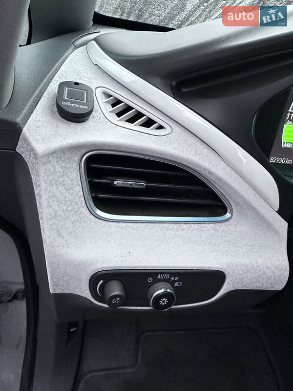 Хетчбек Chevrolet Bolt EV 2020 в Києві