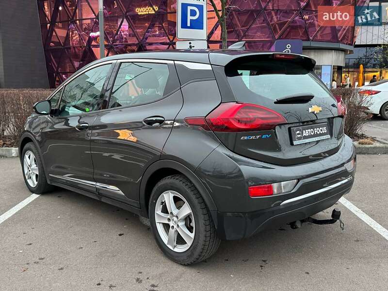 Хэтчбек Chevrolet Bolt EV 2017 в Киеве фото 5 Хэтчбек Chevrolet Bolt EV 2017 в Киеве
