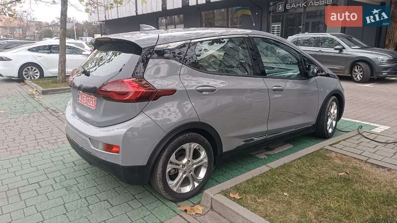 Хэтчбек Chevrolet Bolt EV 2018 в Львове фото 3 Хэтчбек Chevrolet Bolt EV 2018 в Львове