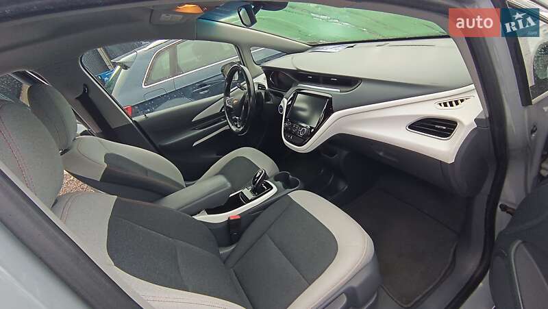 Хэтчбек Chevrolet Bolt EV 2018 в Львове фото 8 Хэтчбек Chevrolet Bolt EV 2018 в Львове