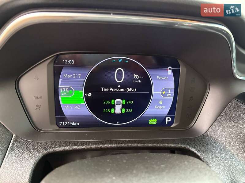 Хэтчбек Chevrolet Bolt EV 2023 в Кропивницком фото 17 Хэтчбек Chevrolet Bolt EV 2023 в Кропивницком