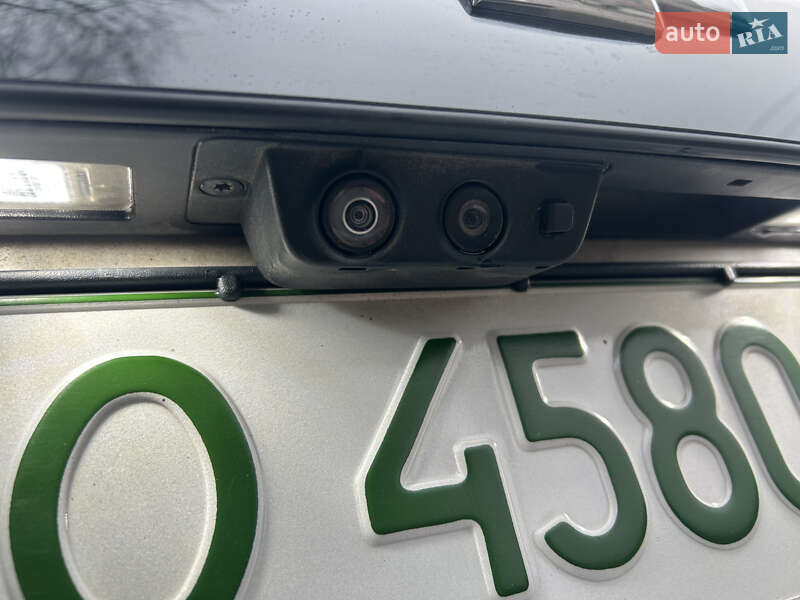 Хэтчбек Chevrolet Bolt EV 2020 в Ивано-Франковске фото 15 Хэтчбек Chevrolet Bolt EV 2020 в Ивано-Франковске