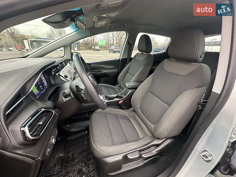 Хэтчбек Chevrolet Bolt EV 2023 в Киеве