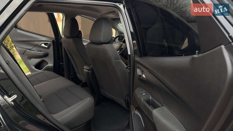 Хетчбек Chevrolet Bolt EV 2023 в Хмельницькому фото 20 Хетчбек Chevrolet Bolt EV 2023 в Хмельницькому