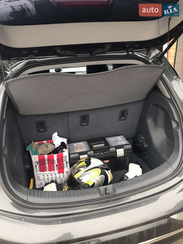 Хэтчбек Chevrolet Bolt EV 2017 в Николаеве