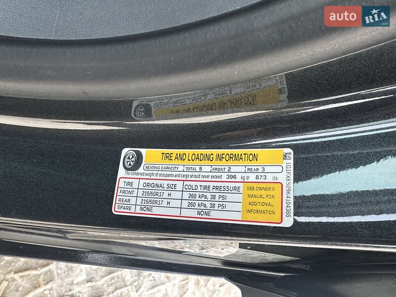 Хетчбек Chevrolet Bolt EV 2018 в Жовкві