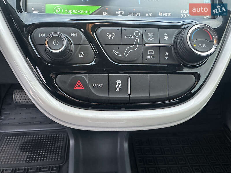 Хетчбек Chevrolet Bolt EV 2018 в Жовкві