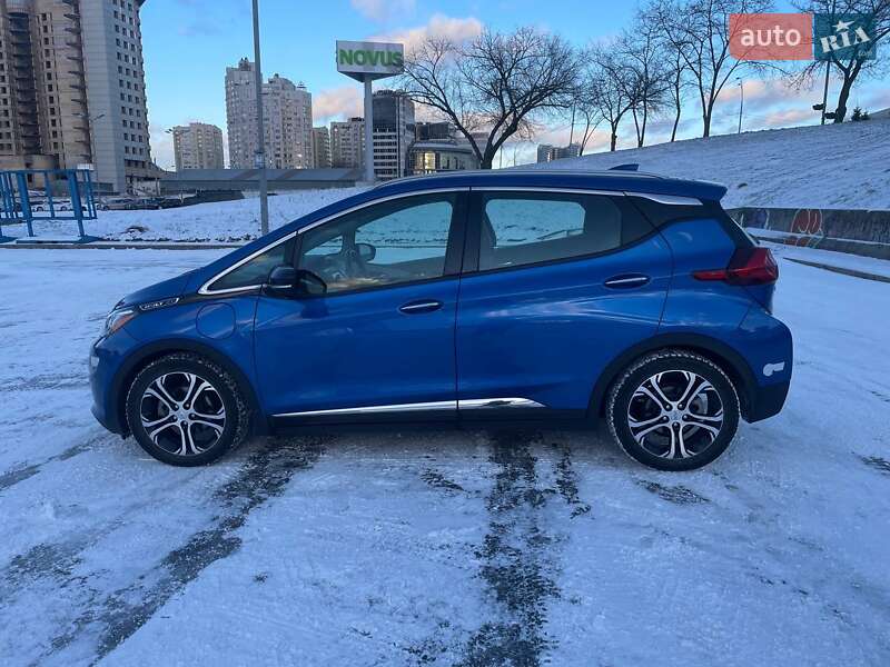 Хэтчбек Chevrolet Bolt EV 2017 в Киеве