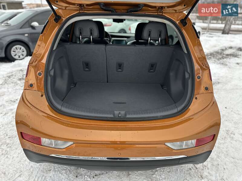 Хетчбек Chevrolet Bolt EV 2017 в Смілі