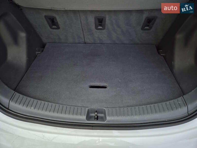 Хетчбек Chevrolet Bolt EV 2018 в Івано-Франківську