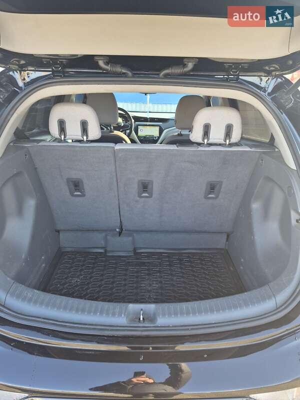 Хэтчбек Chevrolet Bolt EV 2018 в Полтаве