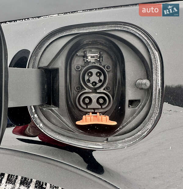 Хэтчбек Chevrolet Bolt EV 2018 в Днепре фото 17 Хэтчбек Chevrolet Bolt EV 2018 в Днепре