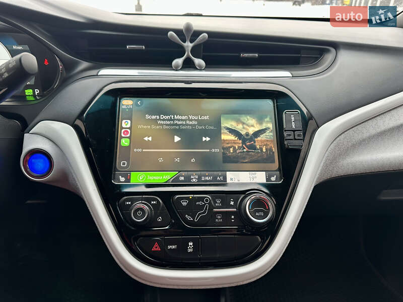 Хэтчбек Chevrolet Bolt EV 2018 в Днепре фото 19 Хэтчбек Chevrolet Bolt EV 2018 в Днепре