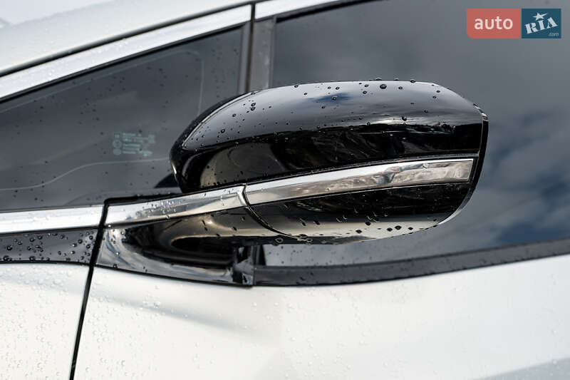 Хэтчбек Chevrolet Bolt EV 2021 в Киеве