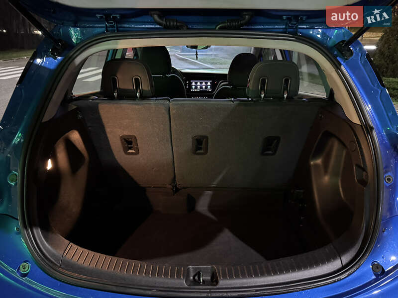 Хэтчбек Chevrolet Bolt EV 2022 в Киеве