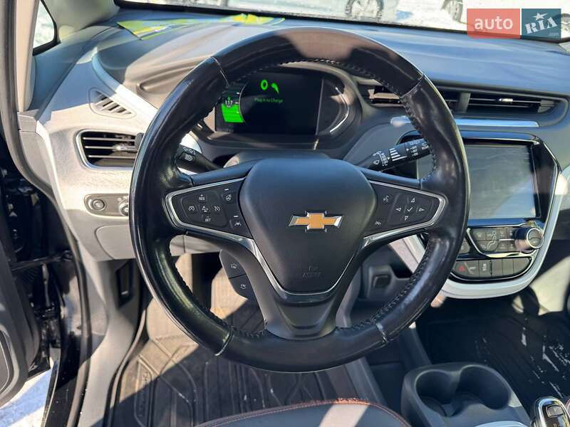 Хэтчбек Chevrolet Bolt EV 2020 в Киеве
